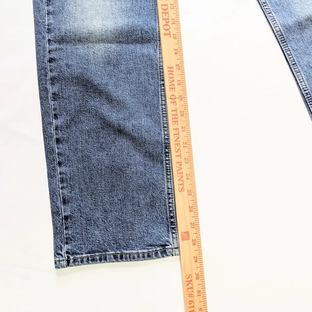 Levi's 514 Timeless Medium Wash Classic Straight-Fit Jeans